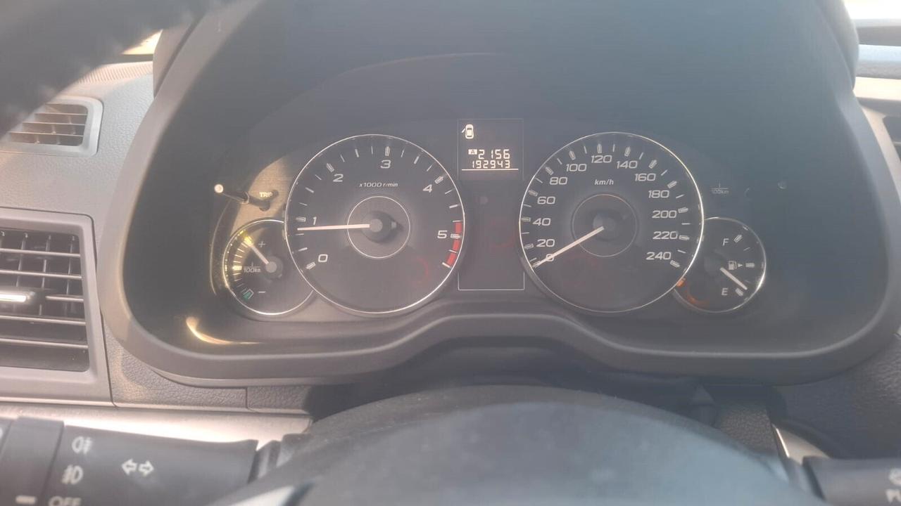 Subaru Legacy 2.0D SW Trend