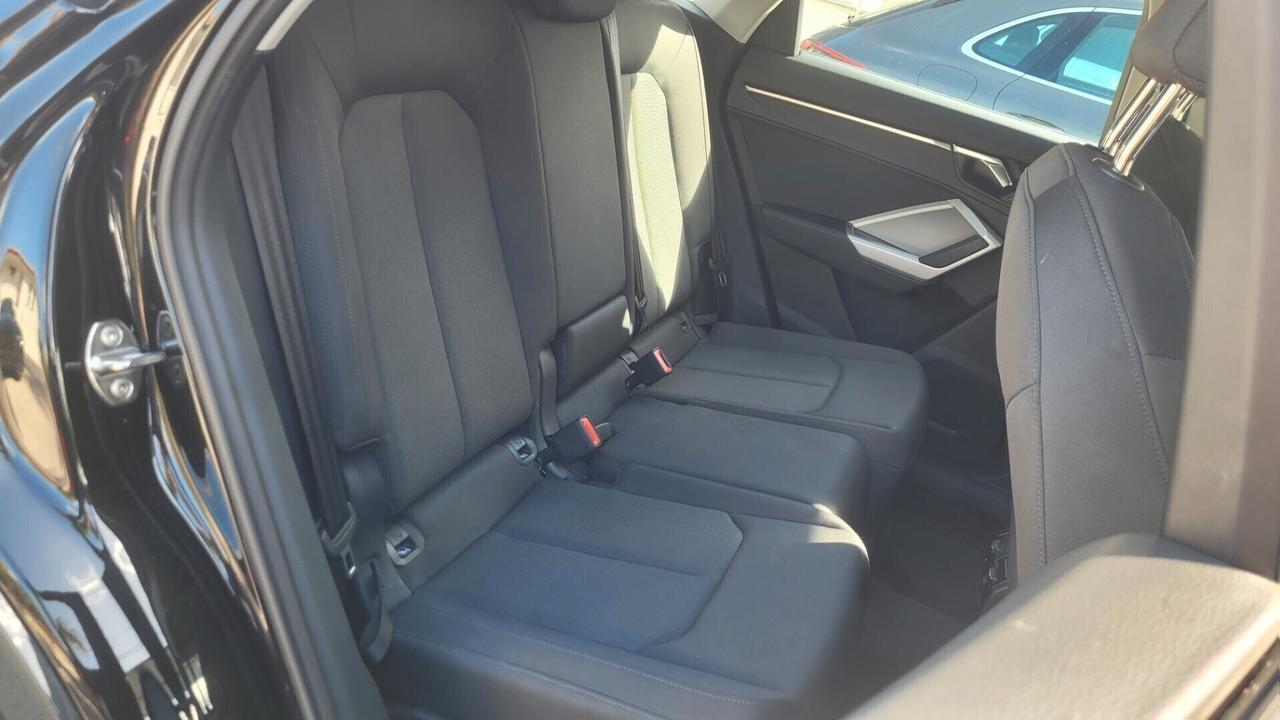 Audi Q3 Sportback 35 TDI S tronic Business Advanced