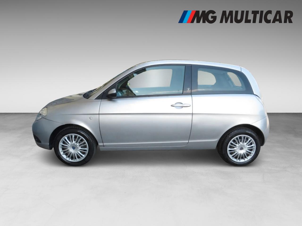 Lancia Ypsilon 1.2 60cv. solo 41.800 km! frizione e cinghie nuove!