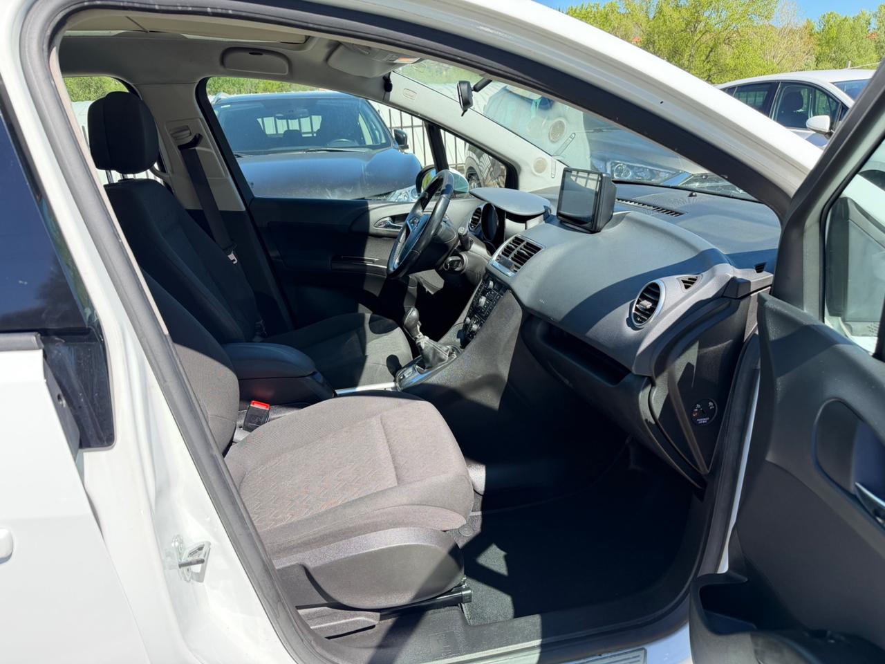 Opel Meriva 1.7 CDTI 110CV b-color /CAR PLAY