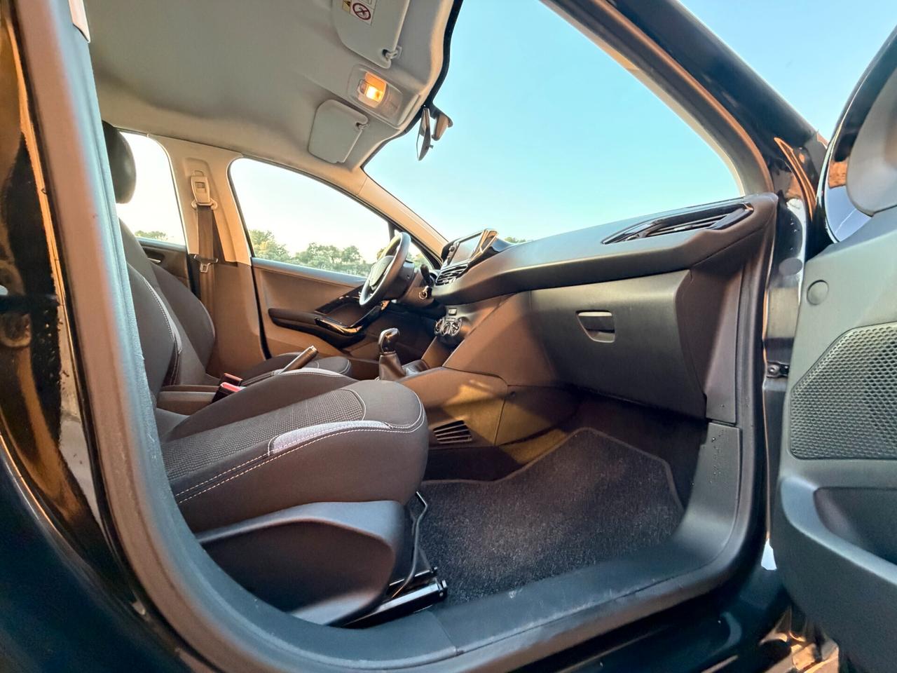 Peugeot 208 Active/1.0 68 CV/MOTORE REVISIONATO