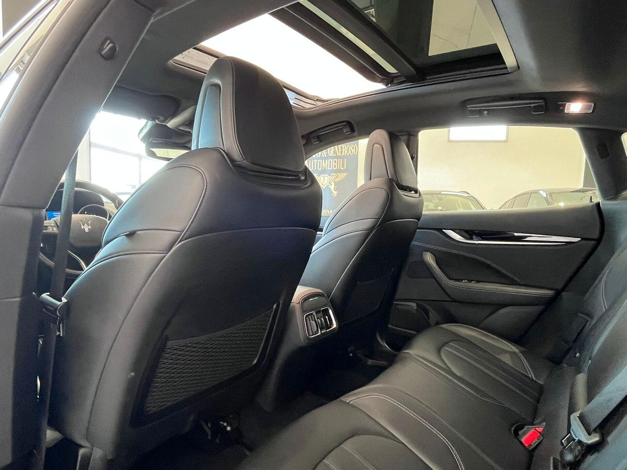 MASERATI LEVANTE 3.0 250CV GRANSPORT TETTO APRIBILE