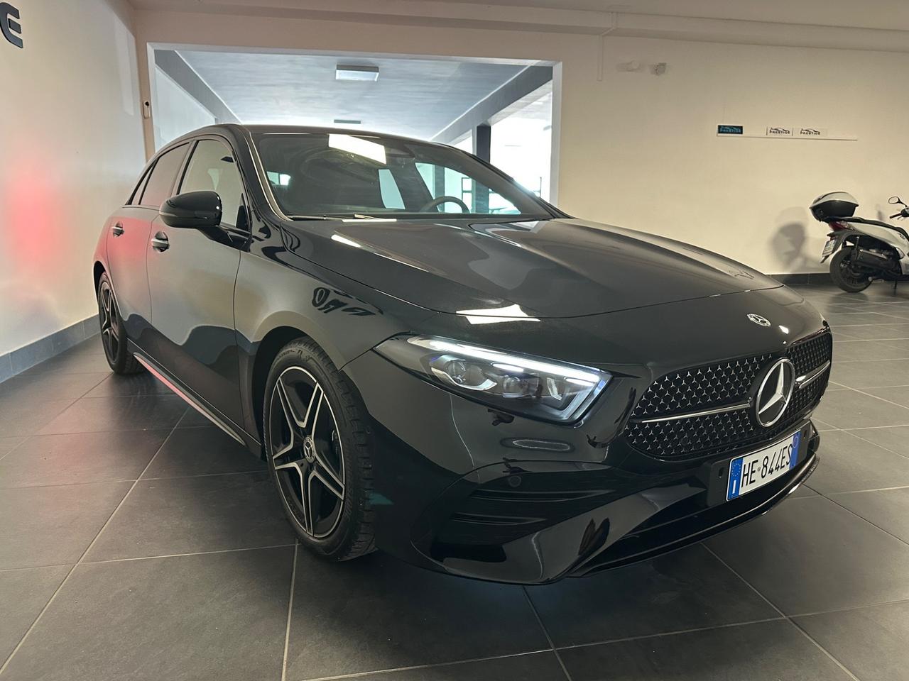 MERCEDES-BENZ A180D PACK PREMIUM AMG 116CV PRONTA CONSEGNA