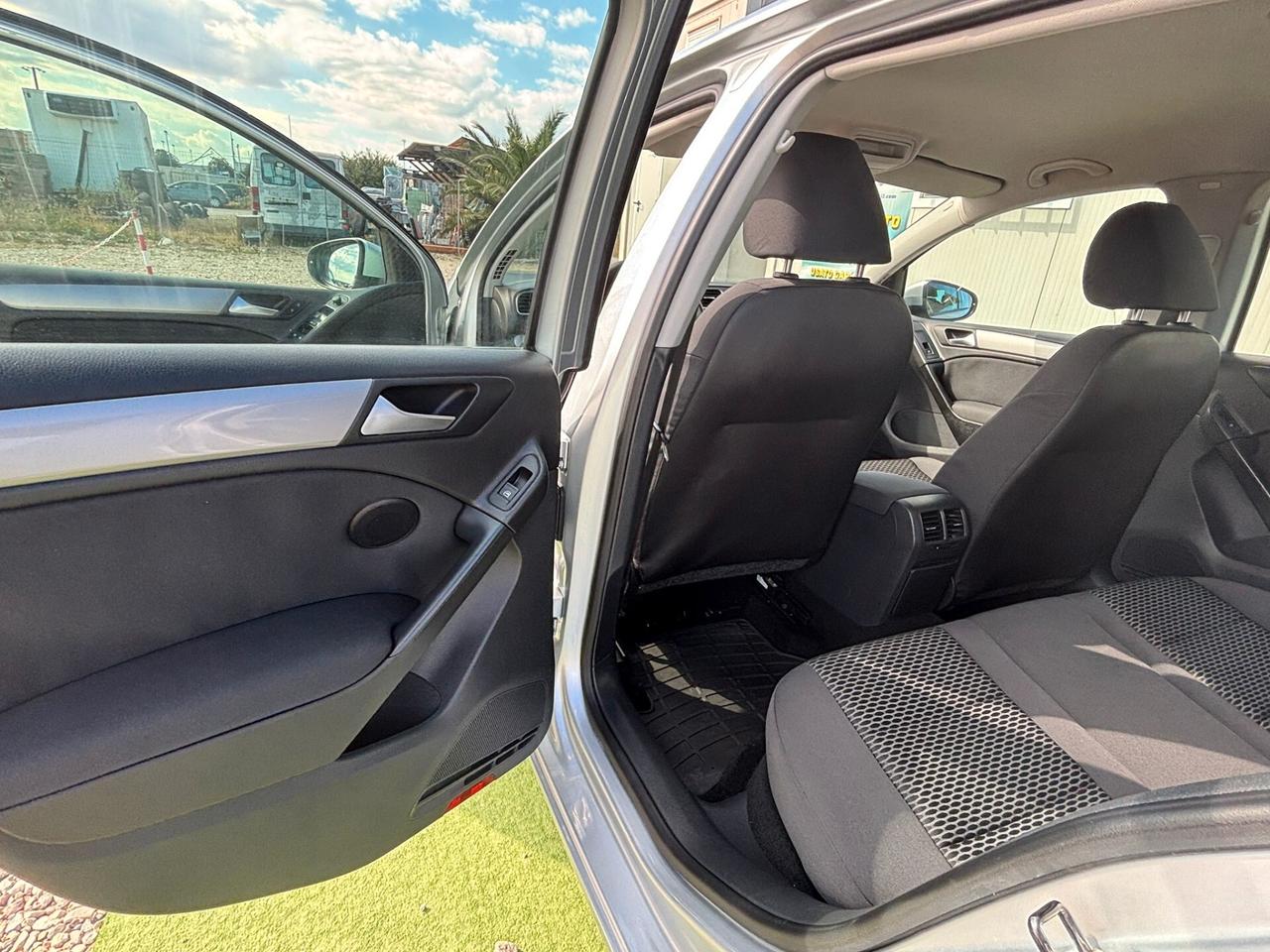 Volkswagen Golf 1.6 TDI DIESEL