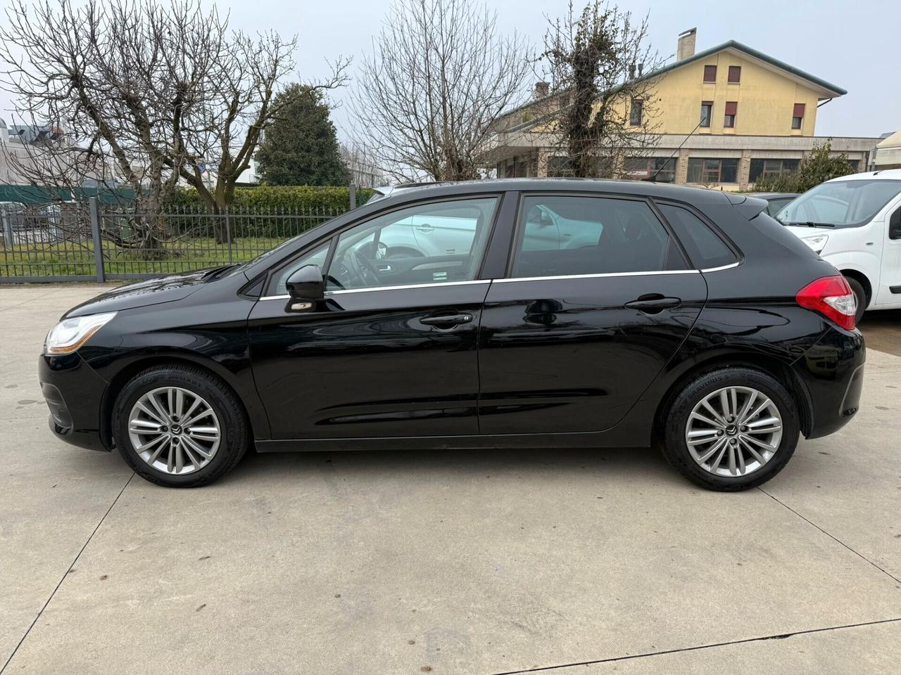 Citroen C4 1.6 vti 120 CV 5P