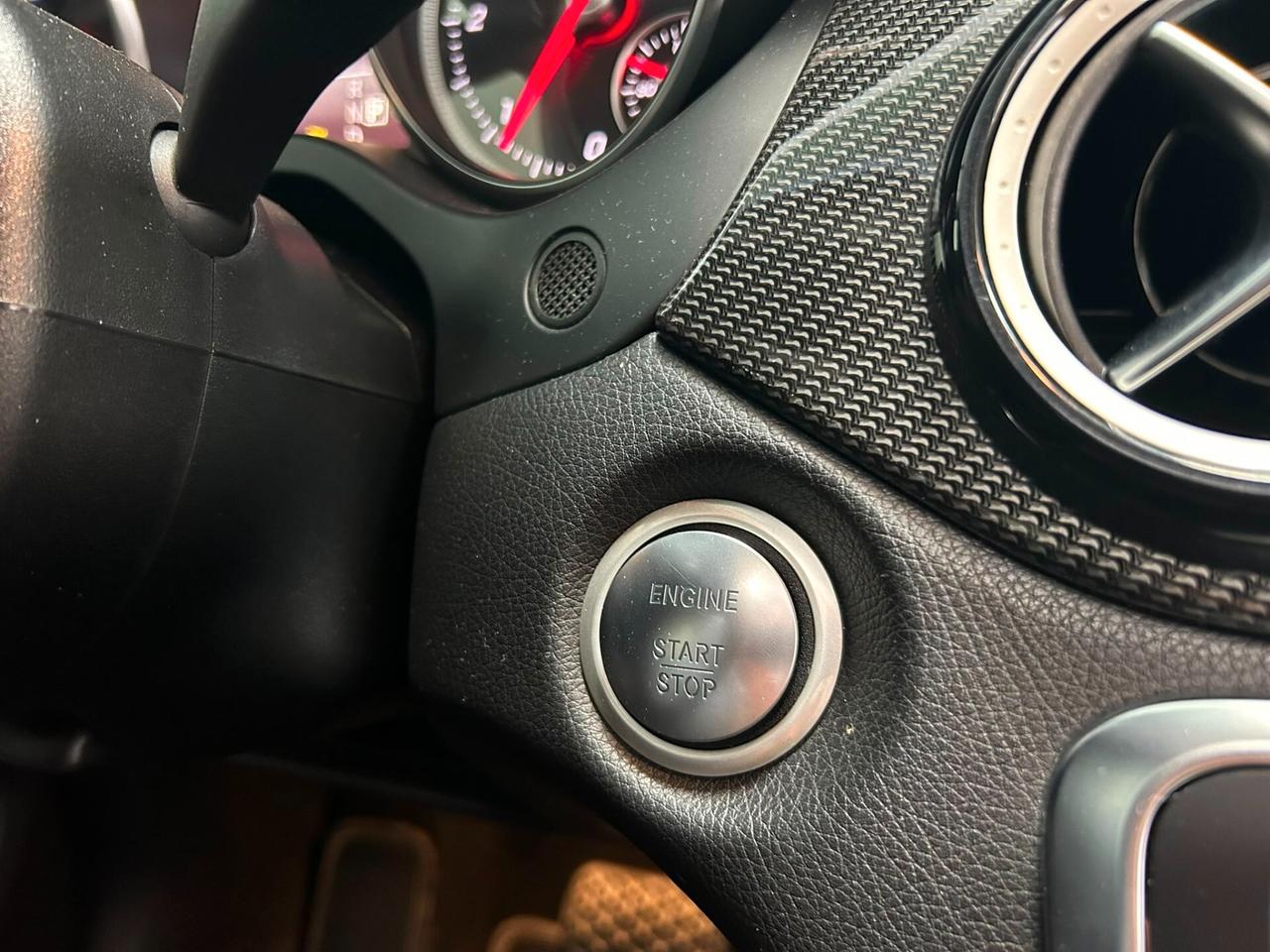 Mercedes-benz GLA 200 d Automatic Premium Night Edition