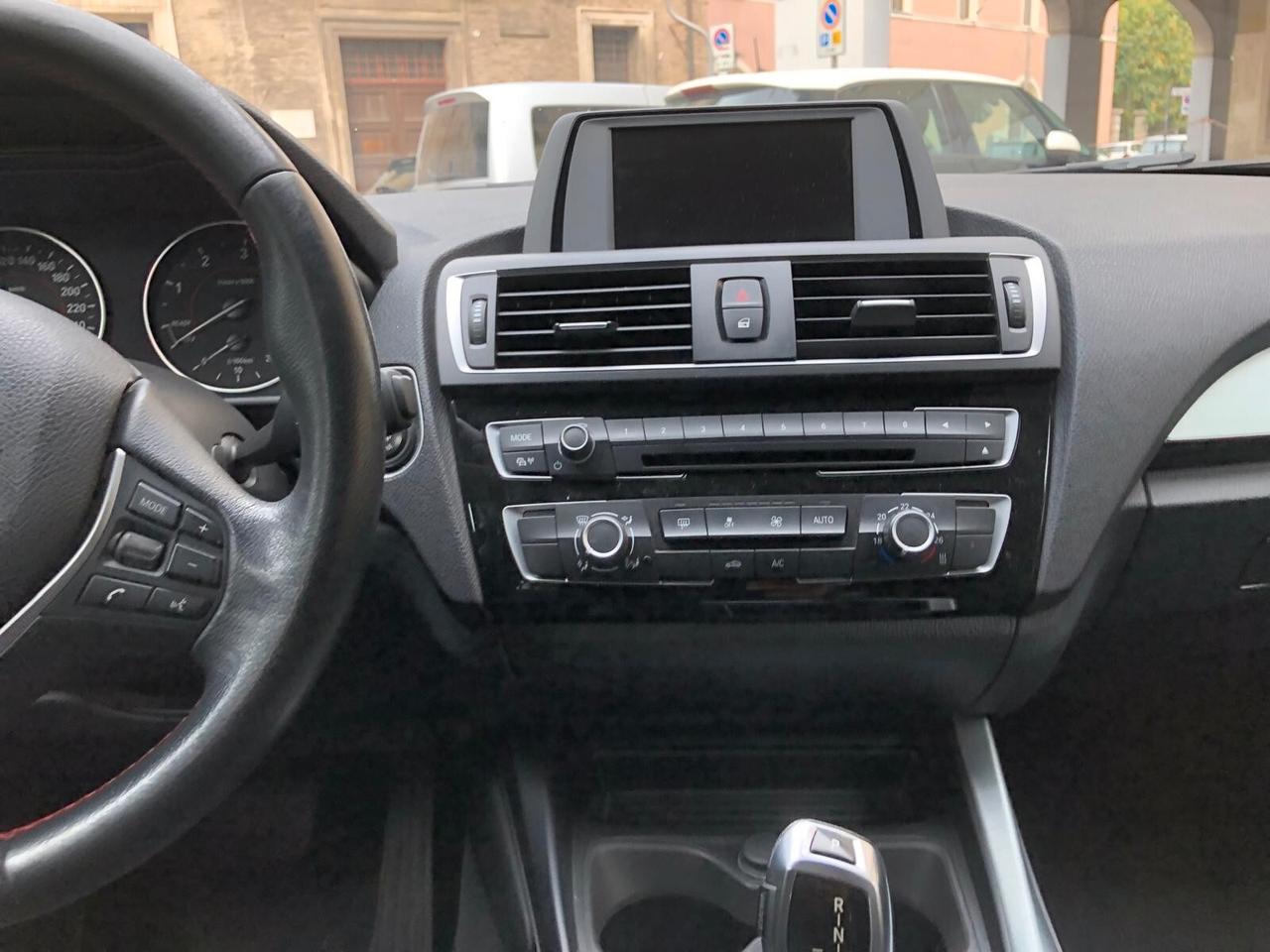 Bmw 116d 5p. Sport * 2016