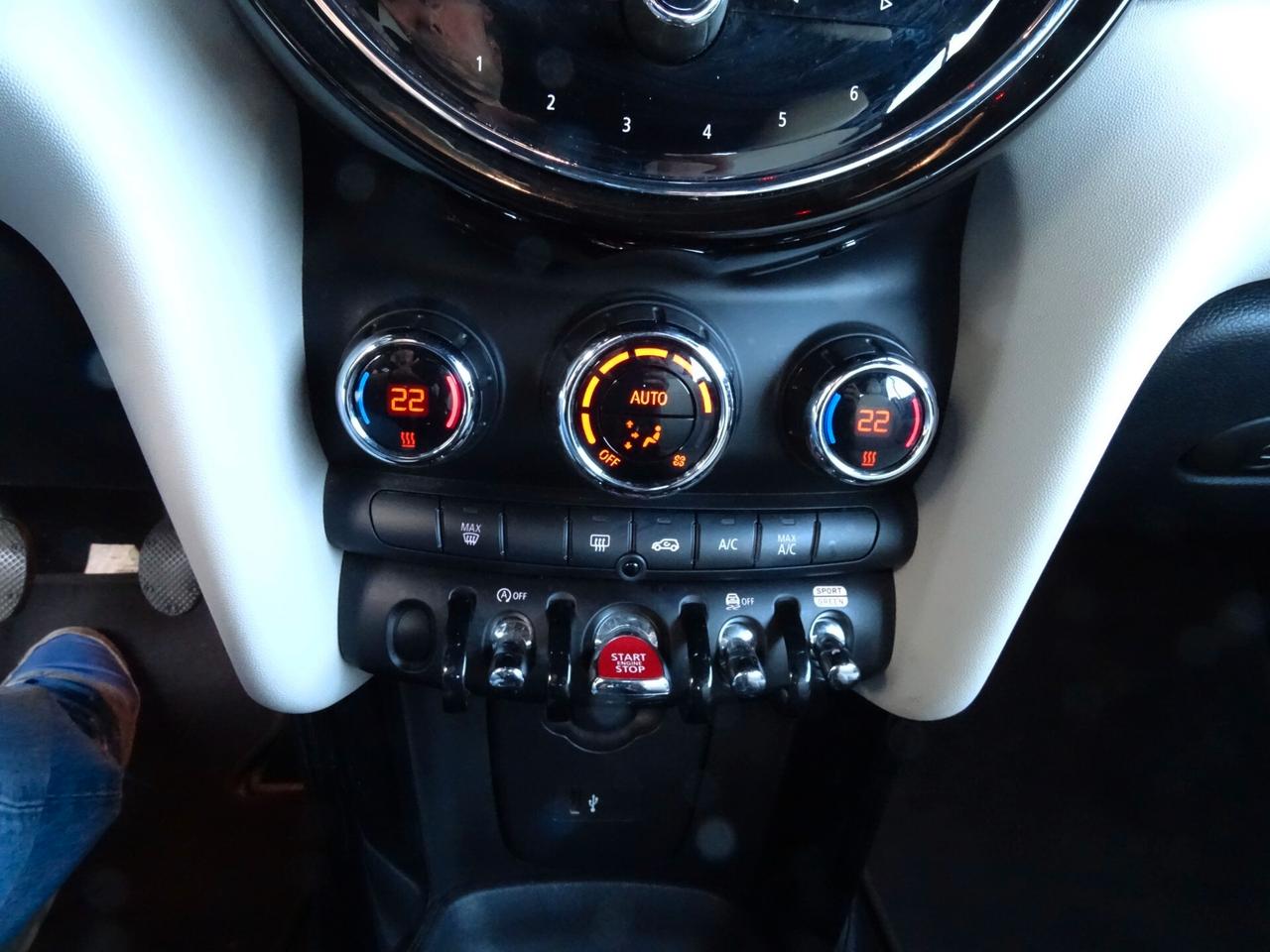 MINI Mini 1.5 Cooper Classic Cabrio