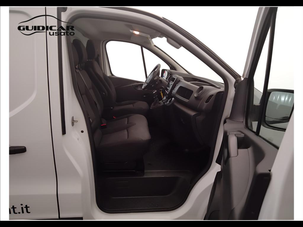 RENAULT Trafic IV 27 2019 - trafic T27 2.0 dci 120cv L1H1 Ice