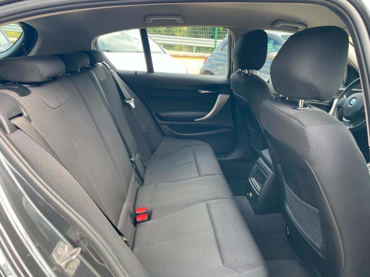 Bmw 118 118d 5p. Business