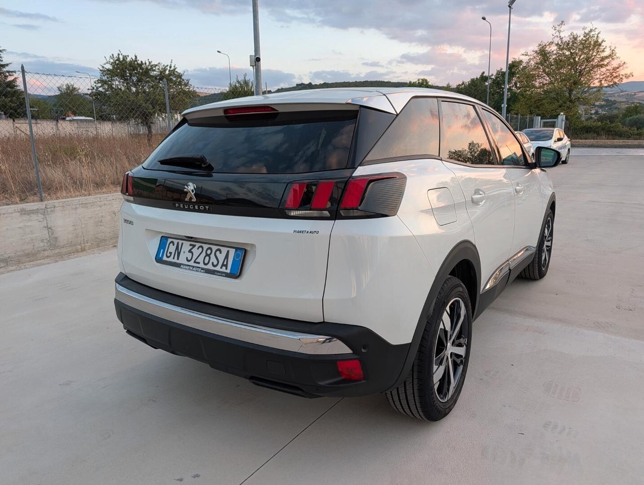 Peugeot 3008 BlueHDi 130 S&S EAT8 '23