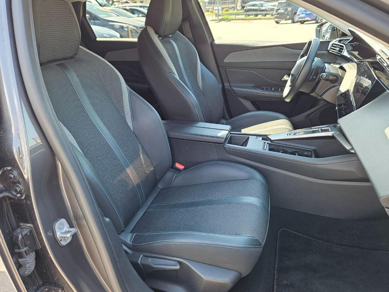 Peugeot 308 BlueHDi 130 S&S EAT8 SW Allure