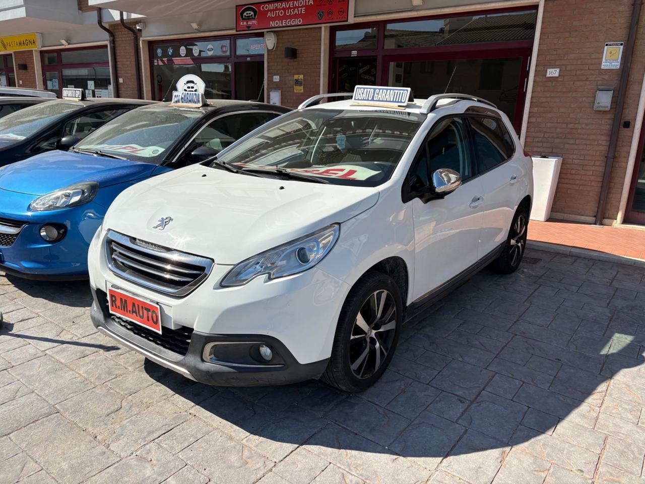 Peugeot 2008 1O SERIE BLUEHDI 100 BLACK MATT