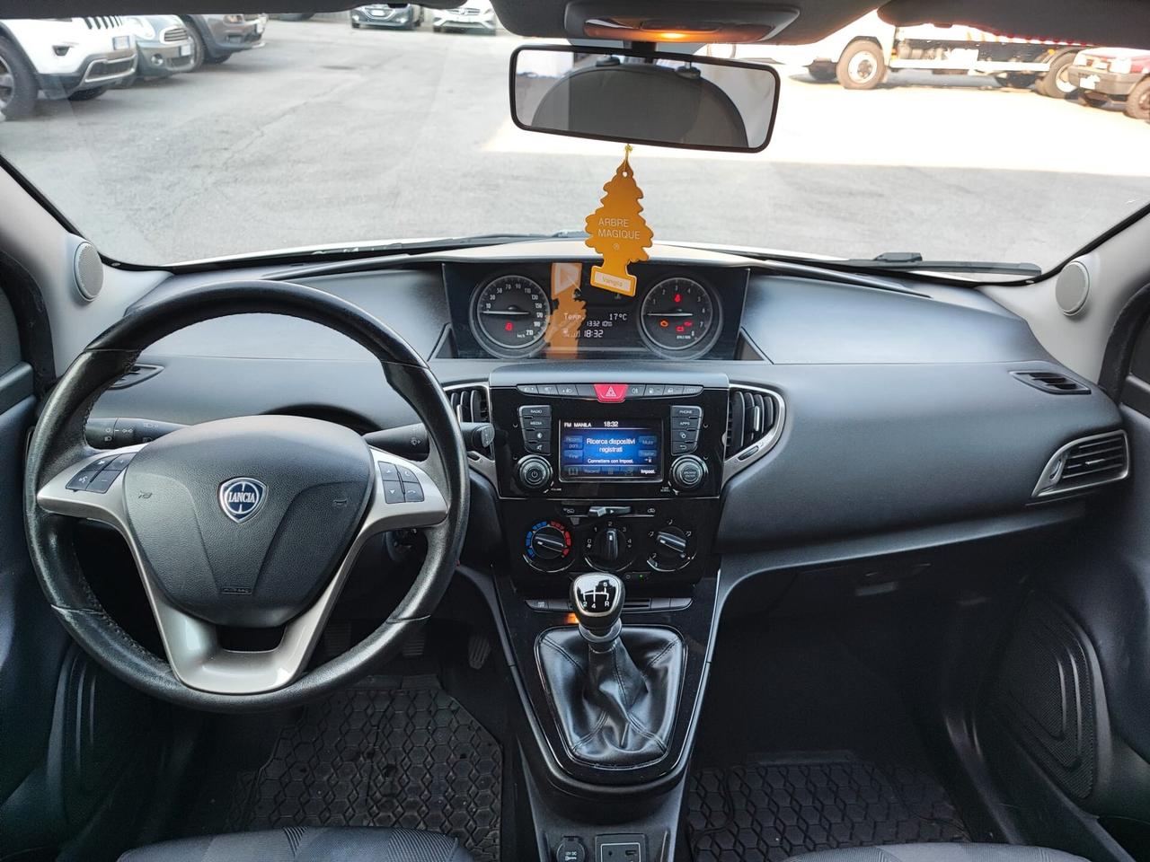Lancia Ypsilon 1.2 69 CV 5 porte GPL Ecochic Gold