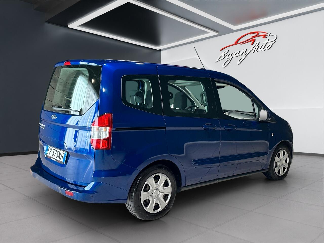 Ford Tourneo Courier 1.5 TDCI 75 CV Plus