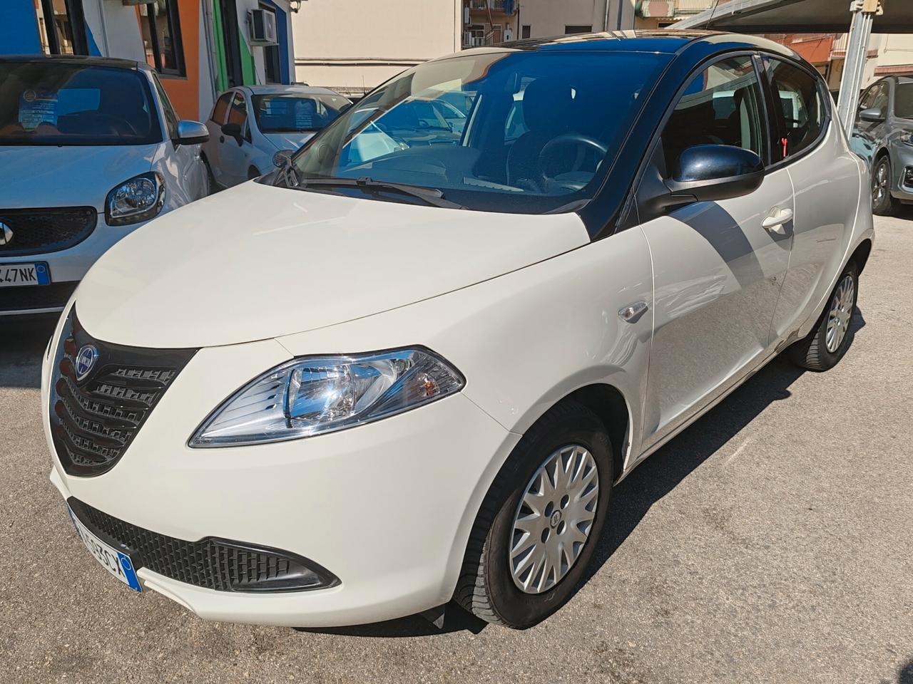 Lancia Ypsilon 1.2 69 CV 5 porte GPL Ecochic Gold