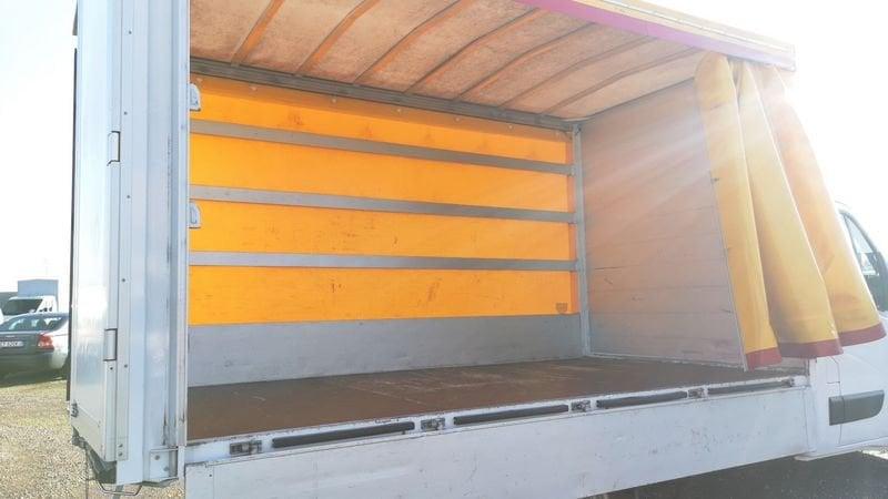 Renault Master T35 2.3 dCi 145 PL Centinato