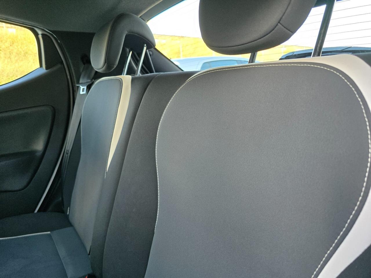 Lancia Ypsilon 0.9 TwinAir 85 CV 5 porte Metano Ec