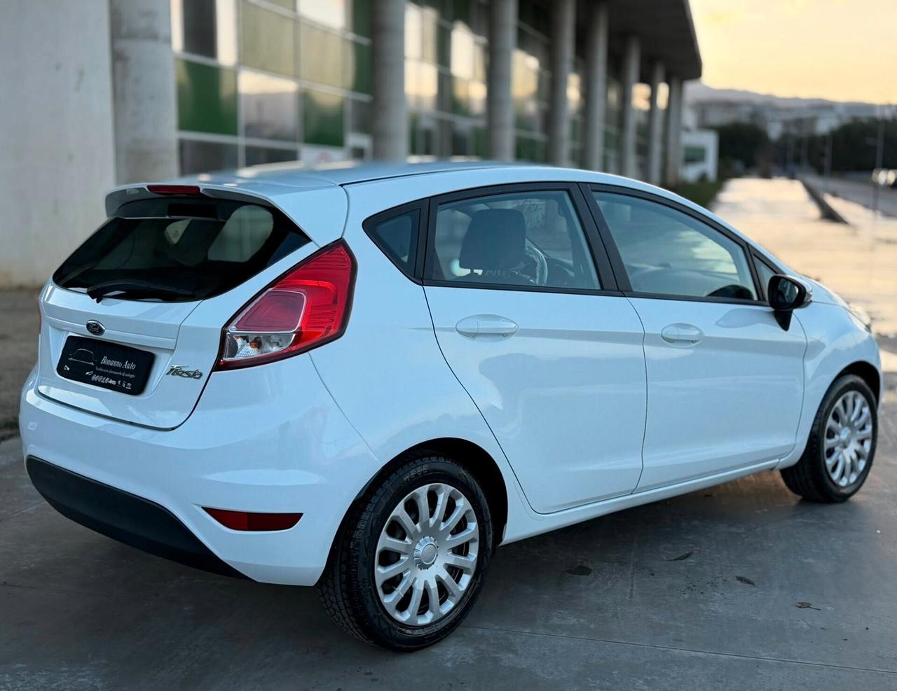 Ford Fiesta 1.5 TDCi 75CV 5 porte Titanium