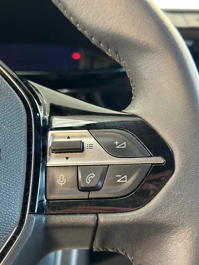 Peugeot 408 PureTech 130 S&S EAT8 Allure