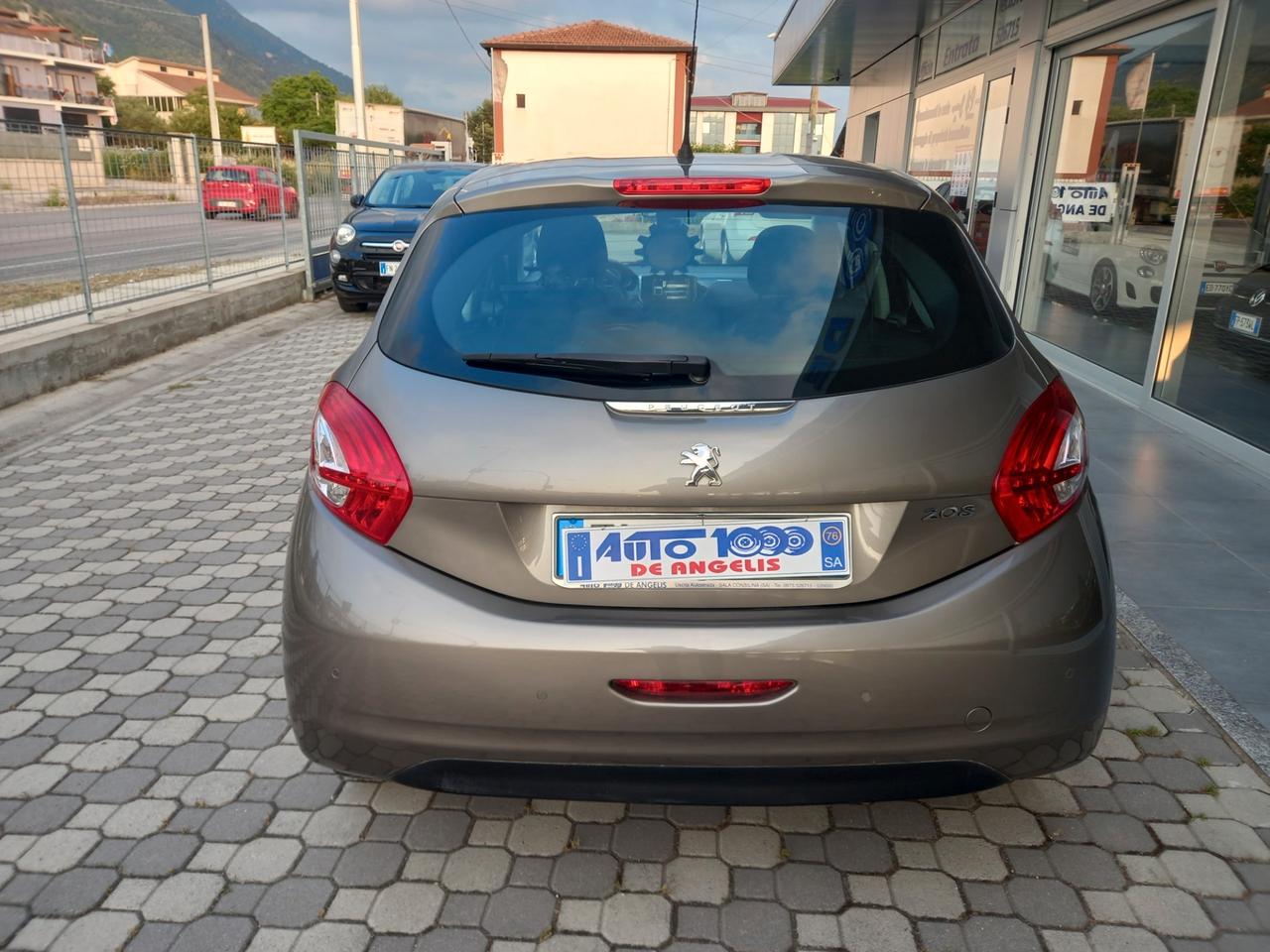 PEUGEOT 208 1.4 HDi 68 CV - 5 PORTE ALLURE * OK NEOPATENTATI *