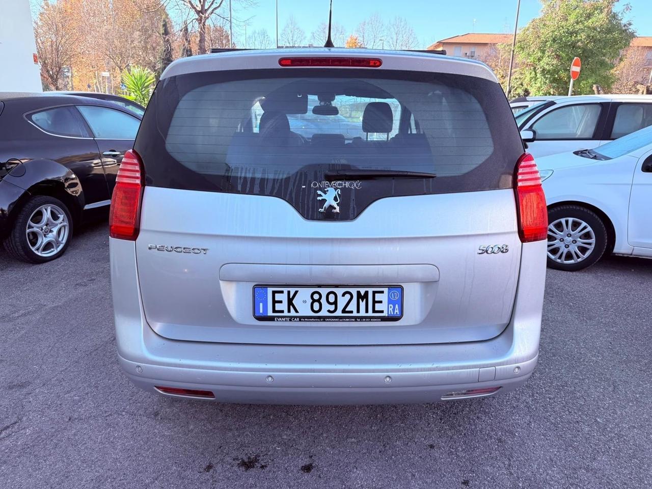 Peugeot 5008 1.6 HDi 112CV Business