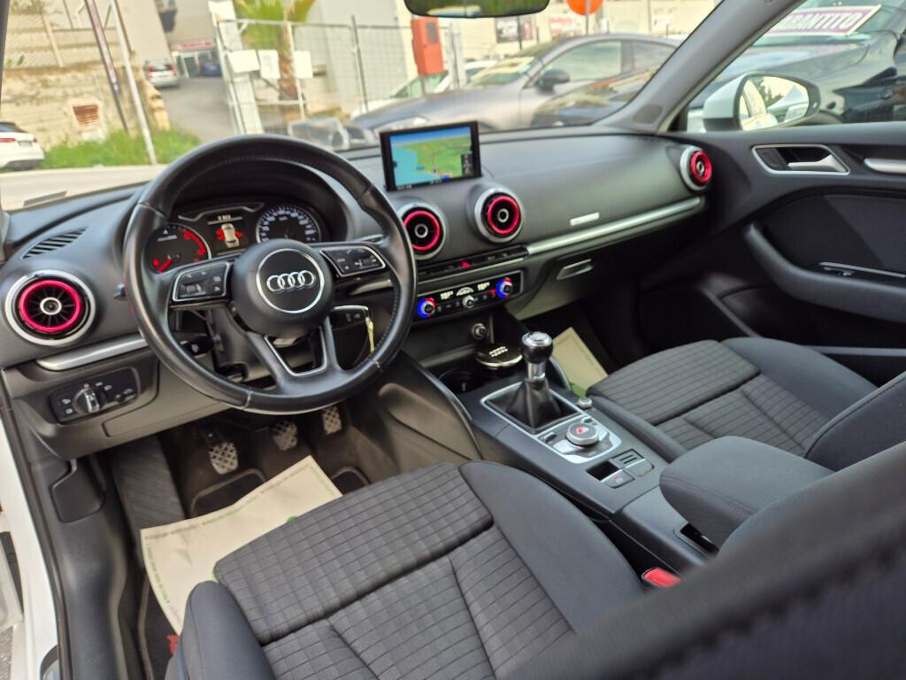 Audi A3 SPB 1.6 TDI SPORT NAVI LED