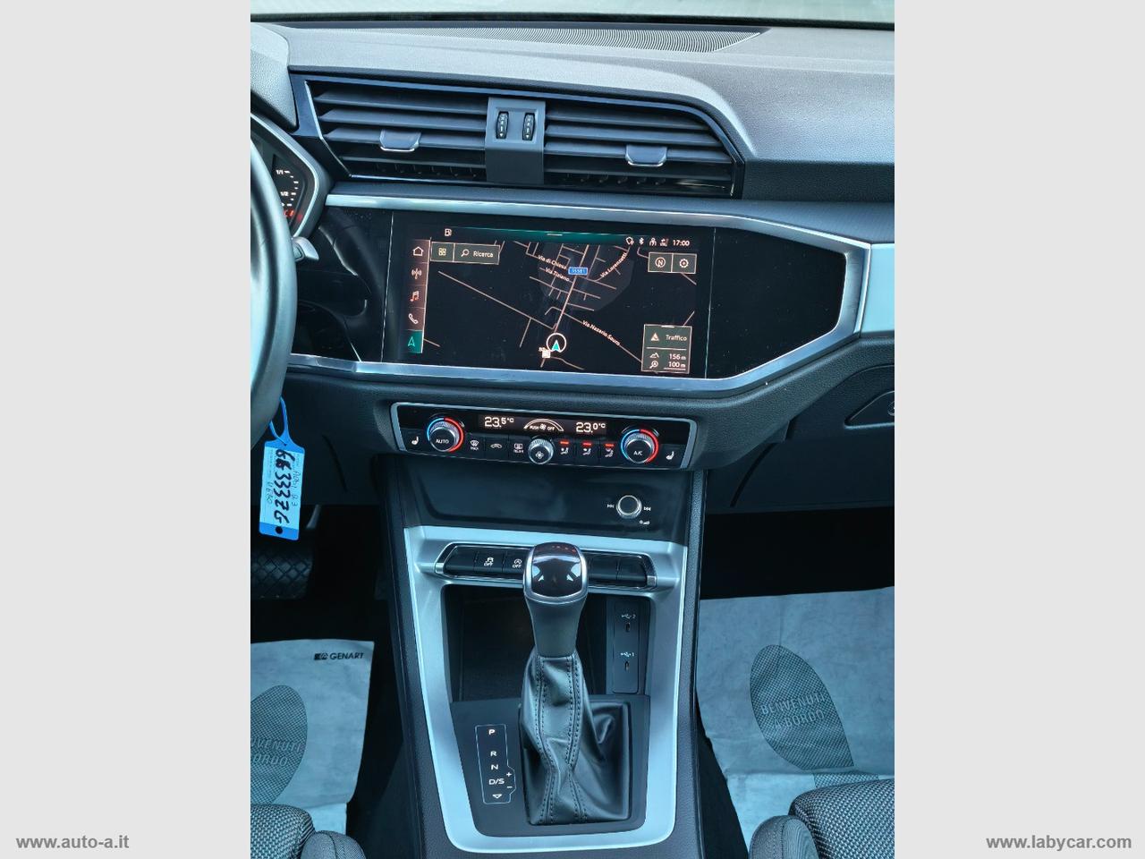 AUDI Q3 35 TDI S tronic Business Advanced