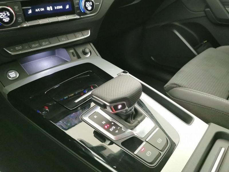 Audi Q5 40 2.0 tdi mhev 12V S line quattro s-tronic