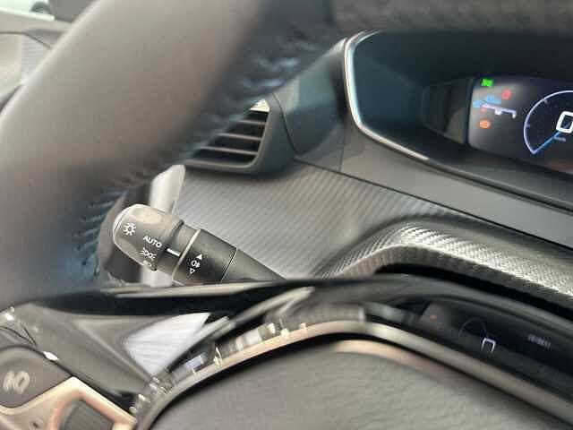 Peugeot 2008 PureTech 100 S&S Allure Km Zero