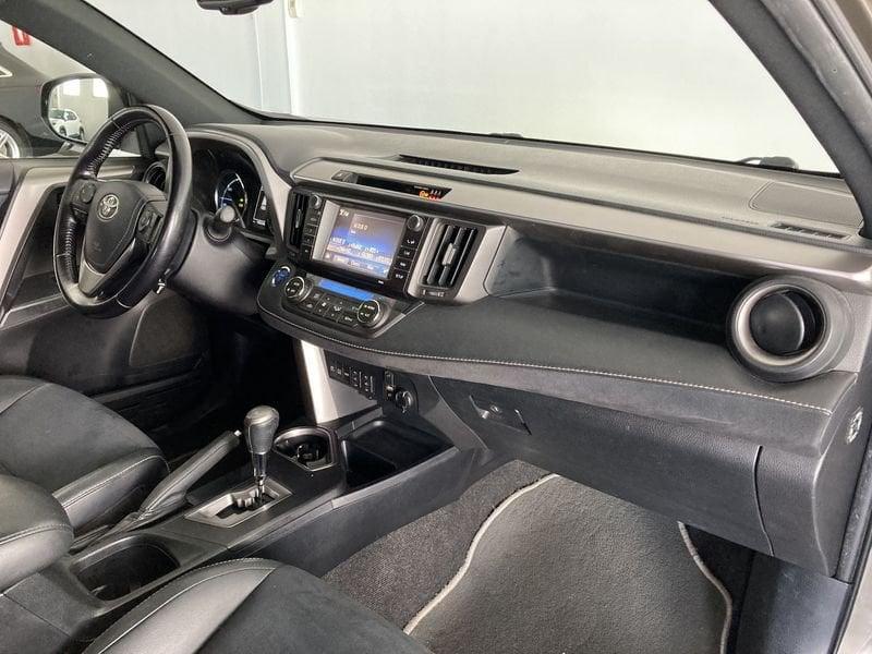 Toyota RAV4 2.5 Hybrid 2WD Style