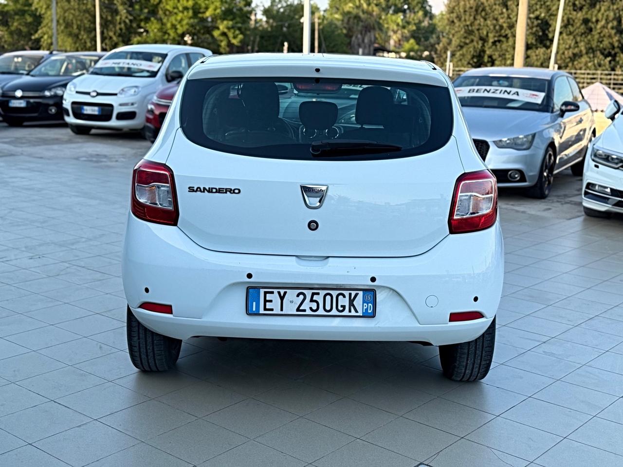 Dacia Sandero 1.2 GPL 75CV Lauréate Garanzia 12 Mesi