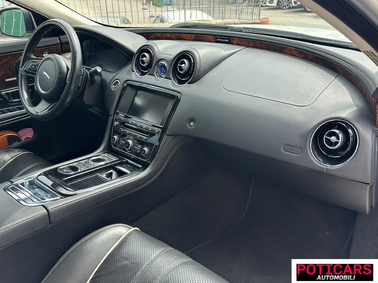 Jaguar XJ 3.0 V6 S/C 340 CV AWD R-Sport