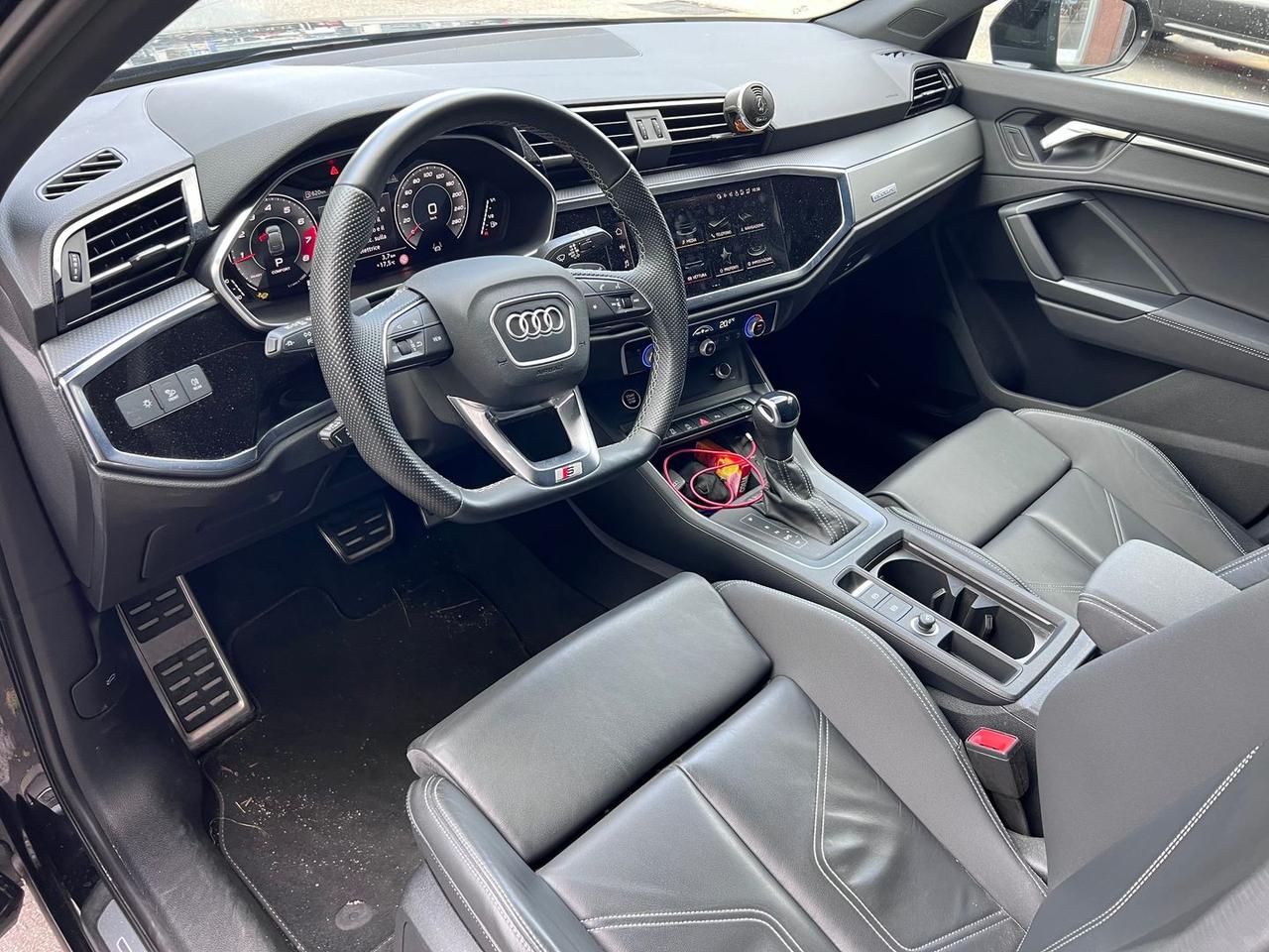 Audi Q3 Identity Black 2.0 45 TFSI IVA ESPO #7100