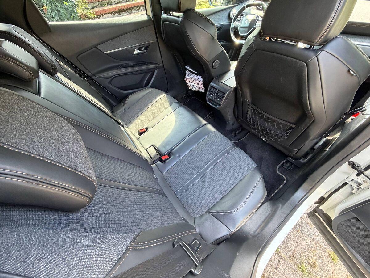 Peugeot 3008 1.6 bluehdi GT Line s&s 120cv eat6 IVA ESPOSTA!