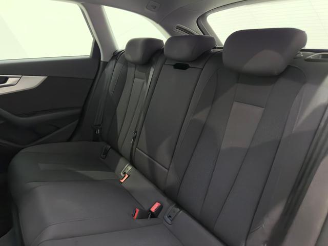 AUDI A4 Avant 40 TDI quattro S tronic S line