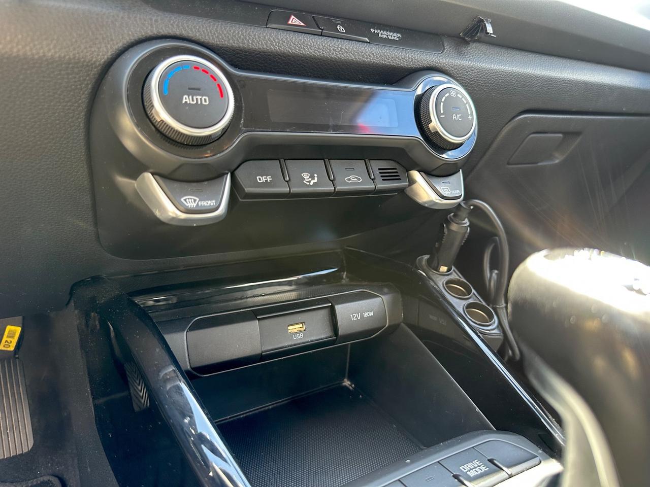Kia Rio 1.0 T-GDi 100 CV MHEV iMT Style Multimedia Apple Android Permute Garanzia Finanziamenti