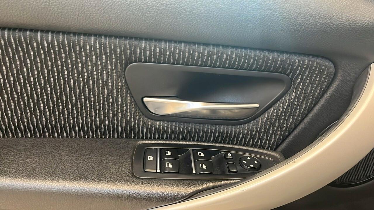 Bmw 318 d Touring Business Advantage aut.