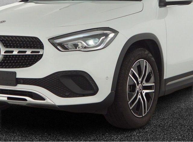 MERCEDES-BENZ GLA 220 d Automatic 4Matic Sport