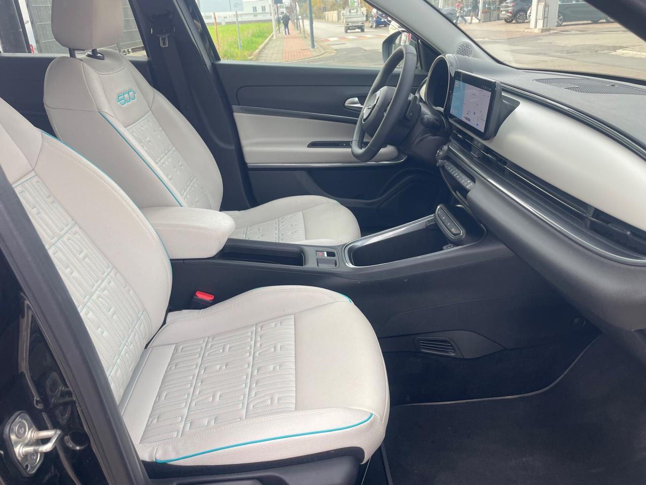 Fiat 600 Hybrid 136 CV DCT MHEV La Prima