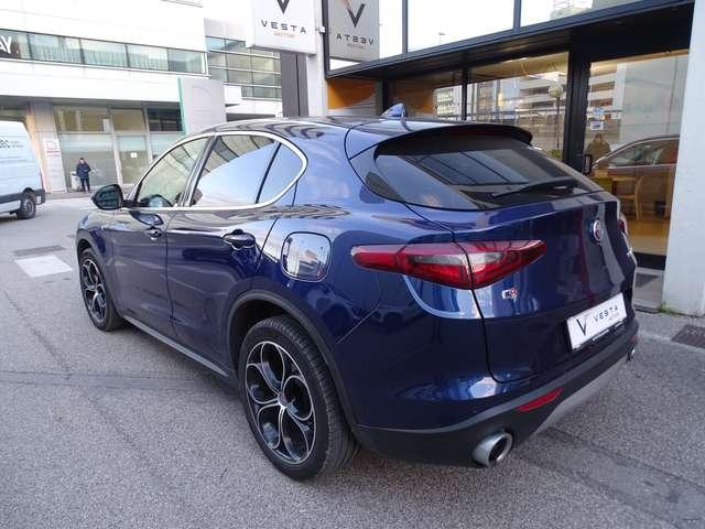 Alfa Romeo Stelvio 2.2 t Executive Q4 210cv auto my19