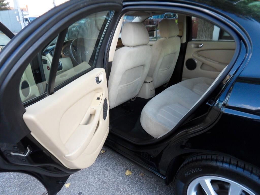 Jaguar X-Type 2.2D cat Classic