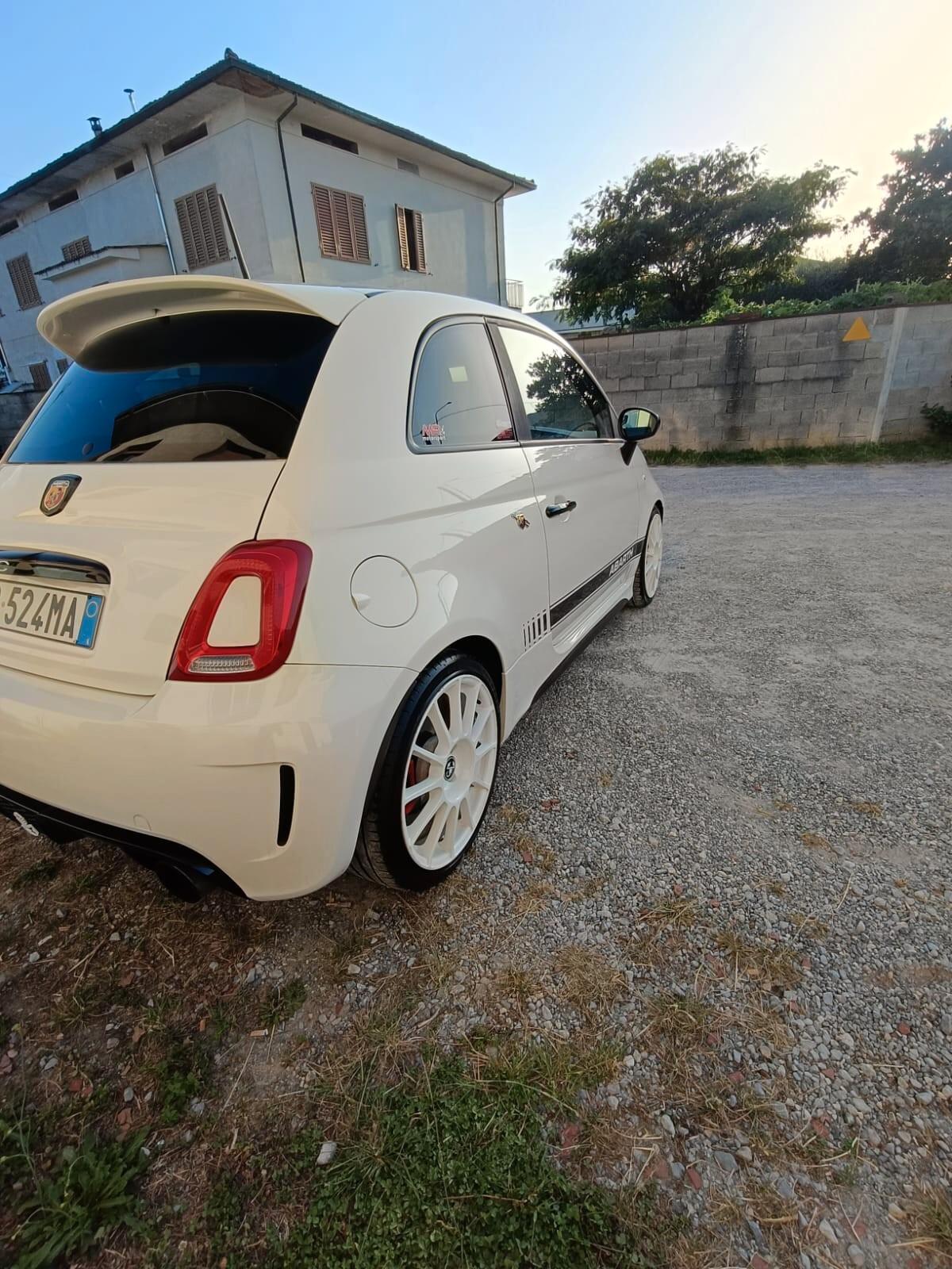 Abarth 595 C 1.4 Turbo T-Jet 140 CV