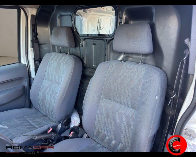 FORD Transit Connect 200 1.5 TDCi 100CV PC Furgone Entry