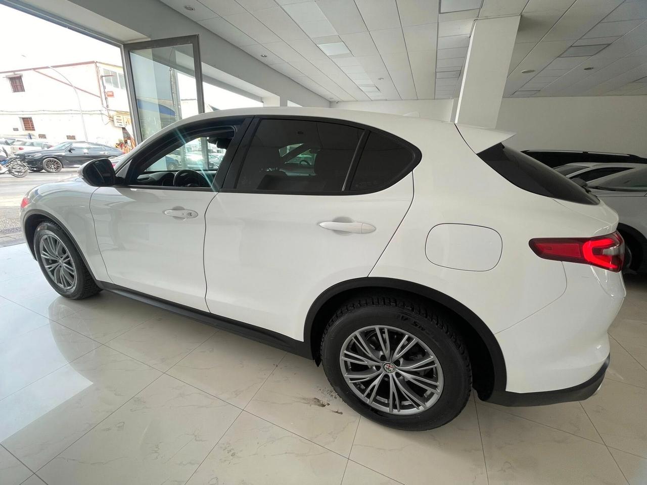 Alfa Romeo Stelvio 2.2 Turbodiesel 160 CV AT8 RWD Business