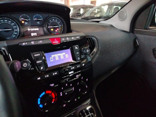 LANCIA Ypsilon 1.0 FireFly 5 porte S&S Hybrid Silver Plus