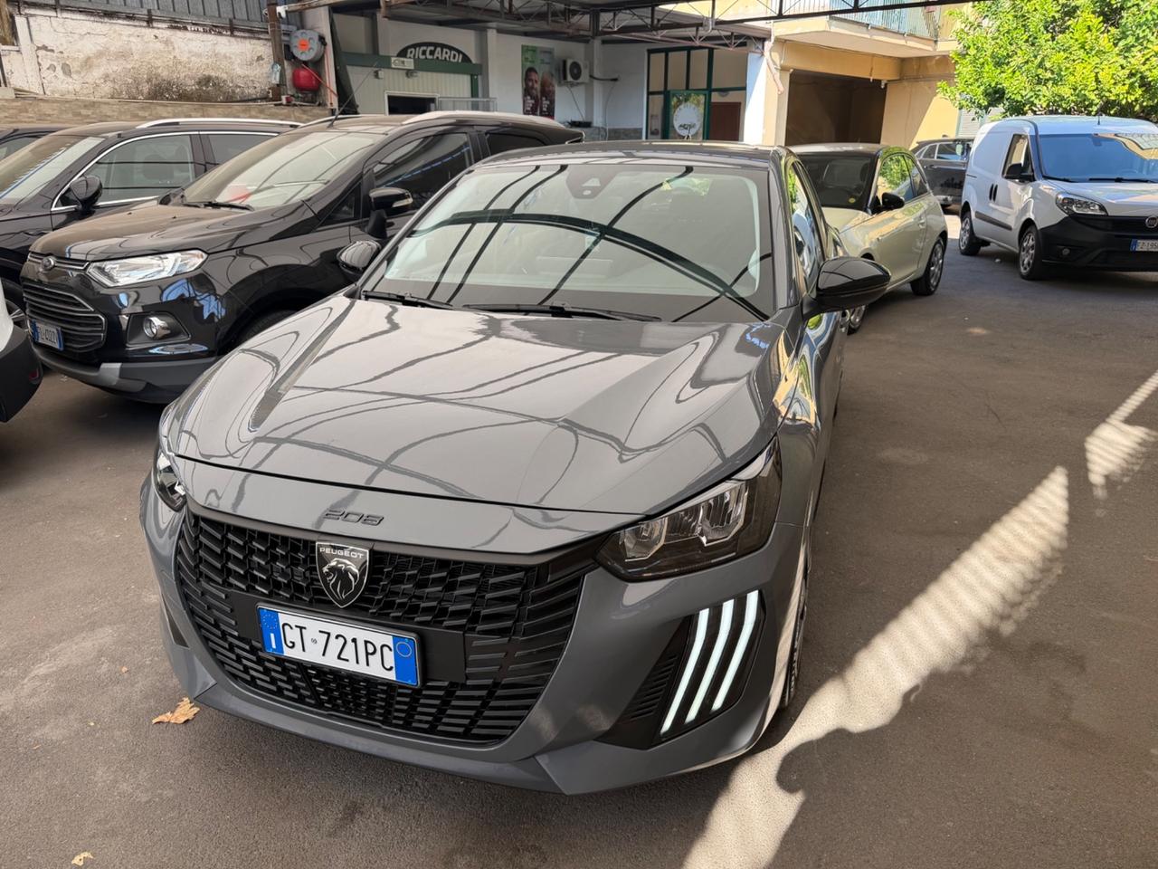 Peugeot 208 1.2 benzina 2024