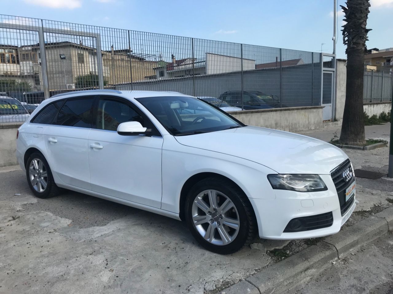 AUDI A4 avant 20 diesel auto pari al nuovo - 2011