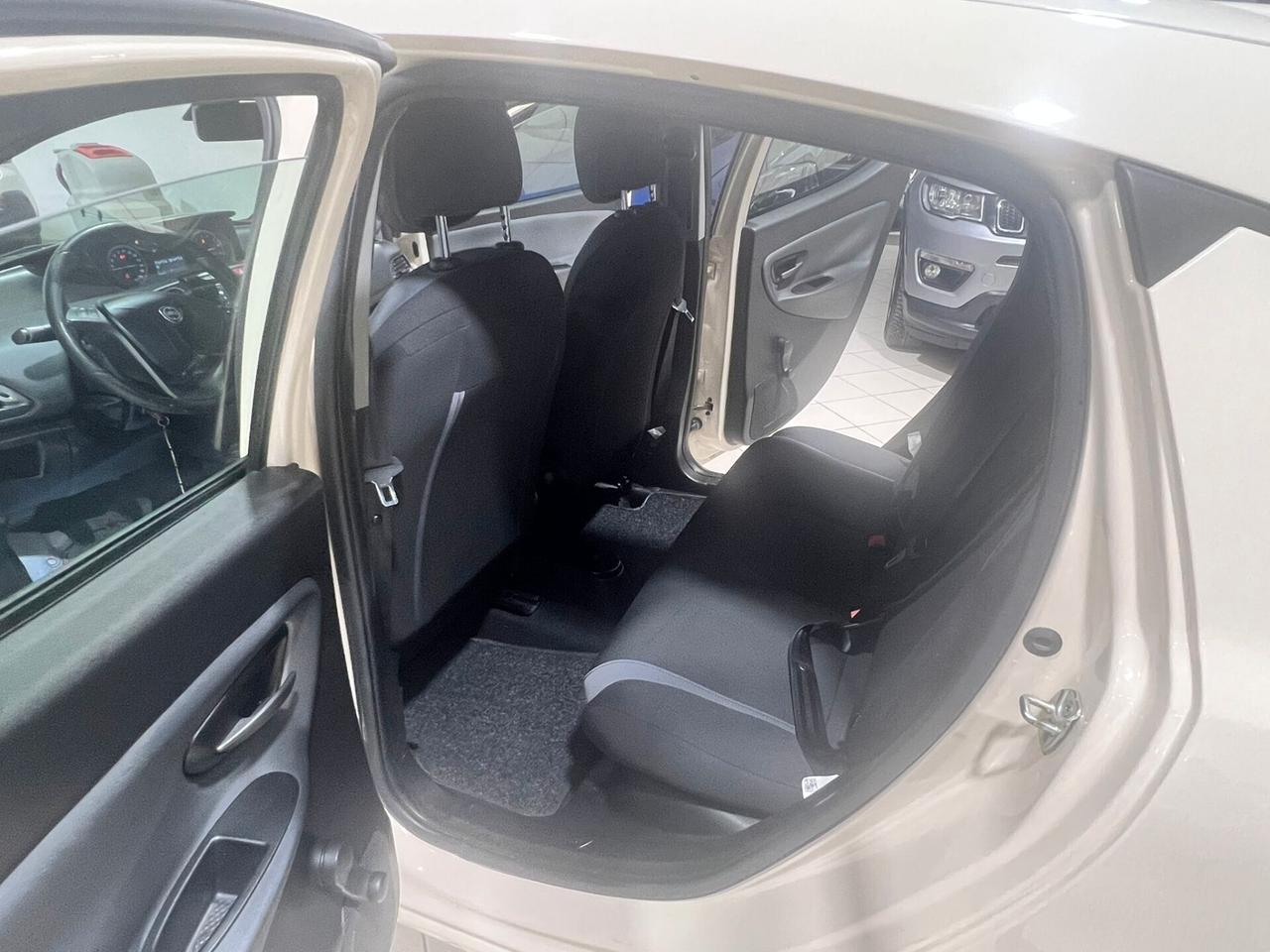 Lancia Ypsilon 1.2 69 CV 5 porte GPL Ecochic Gold