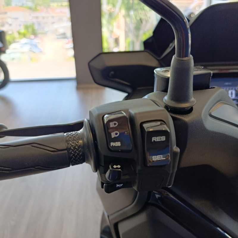 Yamaha X-Max 125 - 2026